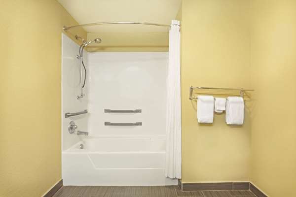  - Super 8 Motel Covington - I-12, Exit 63