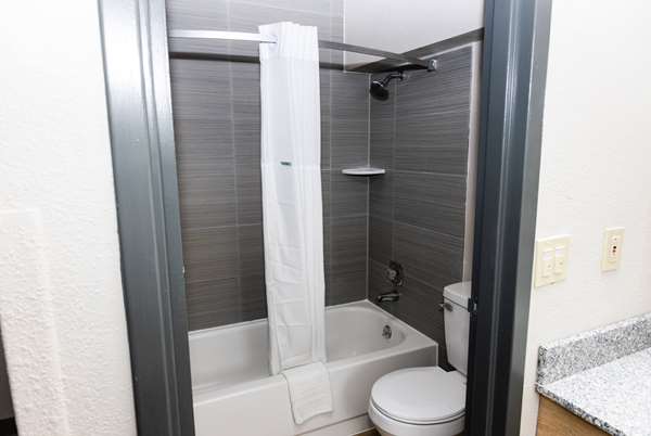  - Days Inn East Cincinnati