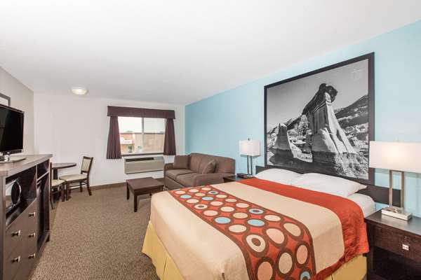 Suite - Super 8 Motel Strathmore
