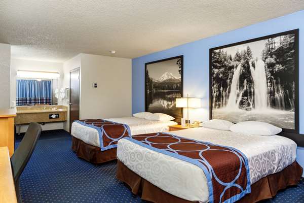  - Super 8 Motel Susanville