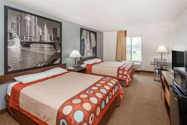  - Super 8 Hotel Pekin