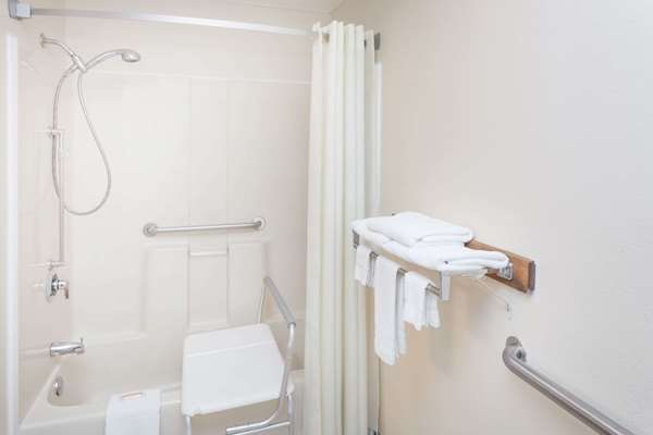  - Super 8 Hotel Pekin