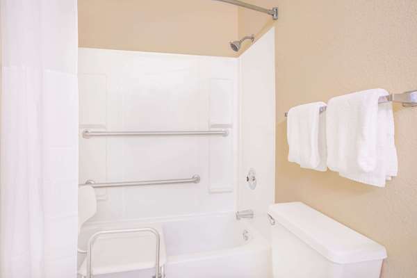  - Days Inn Waccamaw Spartanburg - I-26, Exit 17