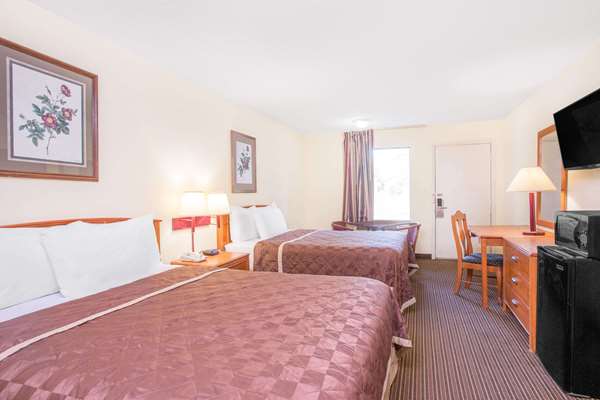  - Days Inn Waccamaw Spartanburg - I-26, Exit 17