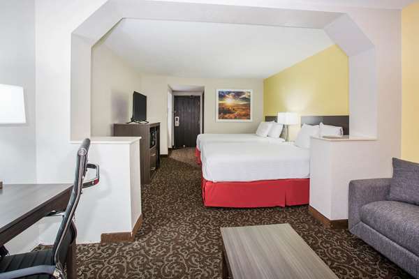 Suite - Days Inn Phoenix North - I-17, Exit 215