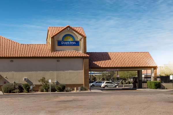  - Days Inn Phoenix North - I-17, Exit 215