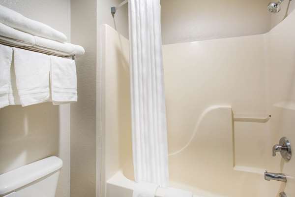  - Days Inn Phoenix North - I-17, Exit 215