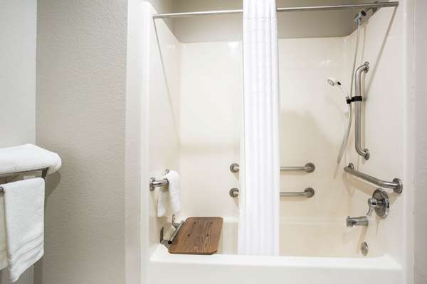  - Days Inn Phoenix North - I-17, Exit 215