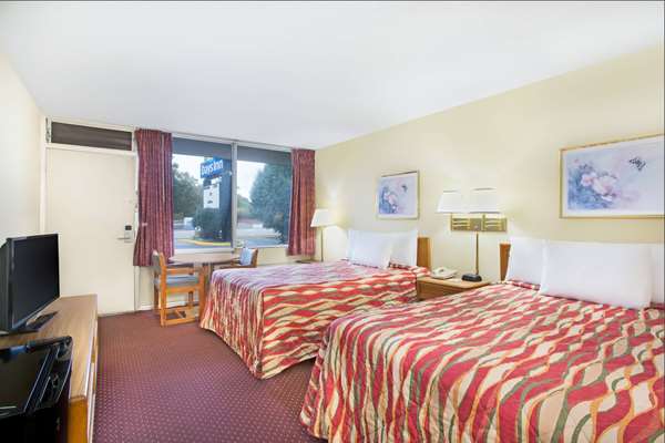  - Days Inn Parkway Bristol