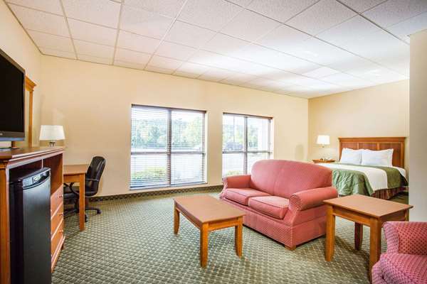  - Days Inn Sutton - I-79, Exit 67
