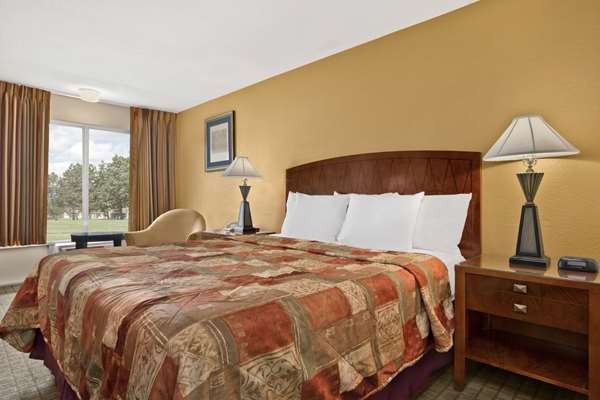  - Days Inn Emporia - I-95, Exit 11