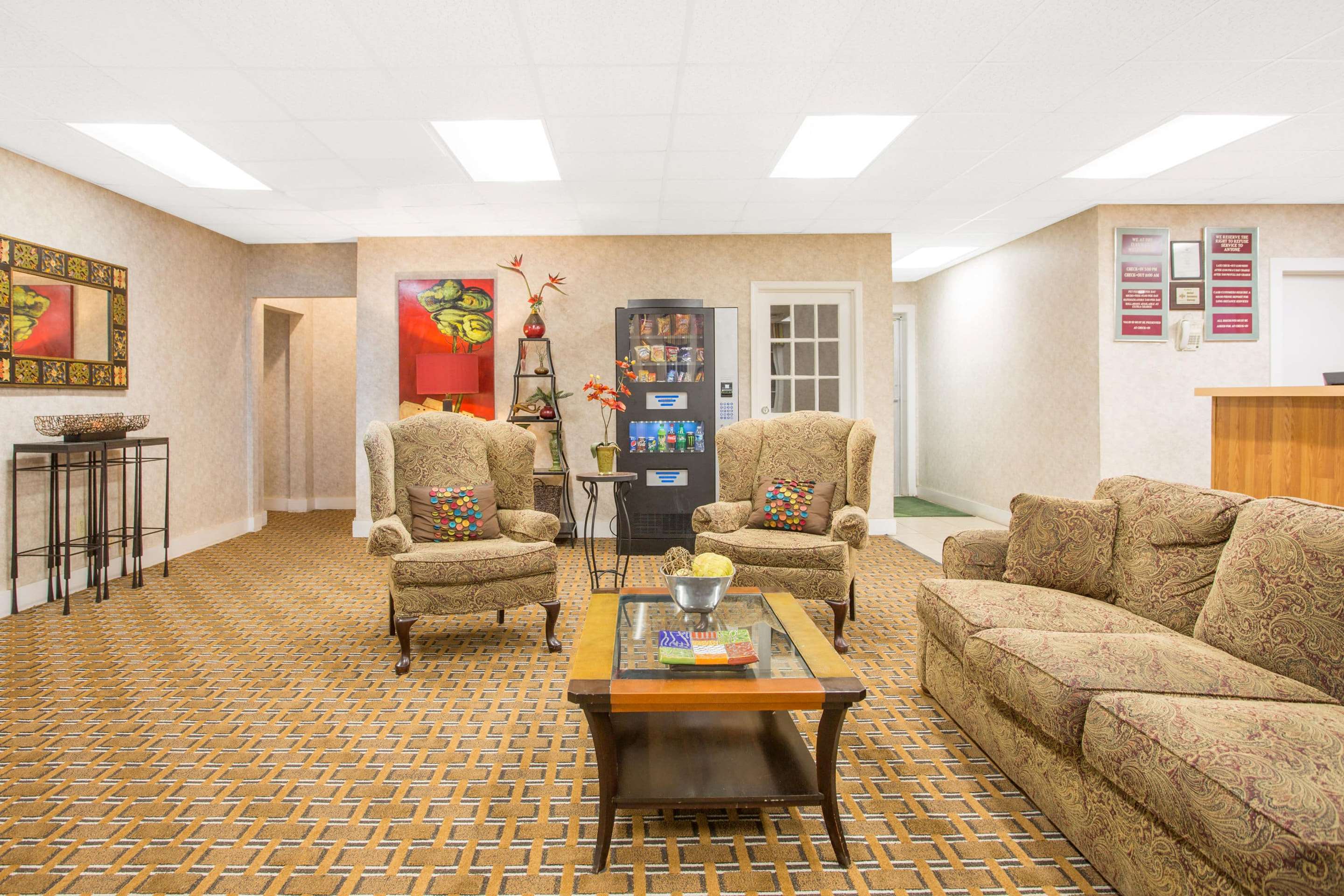 Lobby | Days Inn by Wyndham Chester