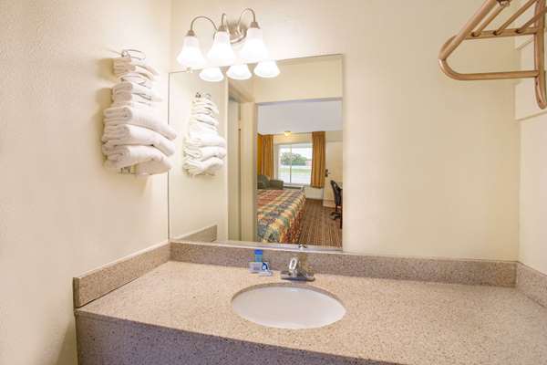  - Days Inn Chester - I-95, Exit 61B
