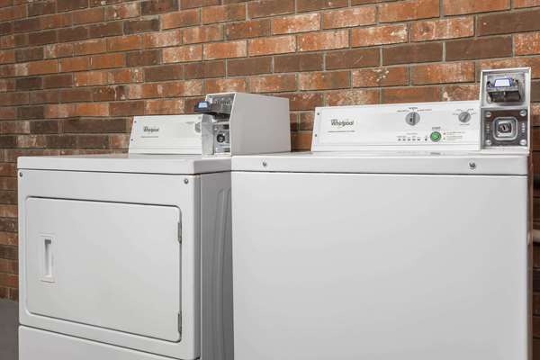 Amenities - Days Inn Patriots Point Mt Pleasant