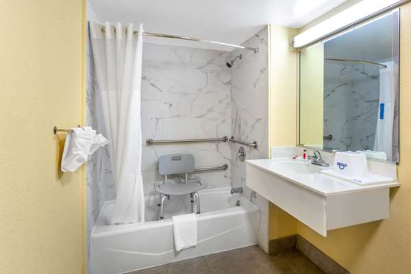  - Days Inn Hampton - I-64, Exit 263