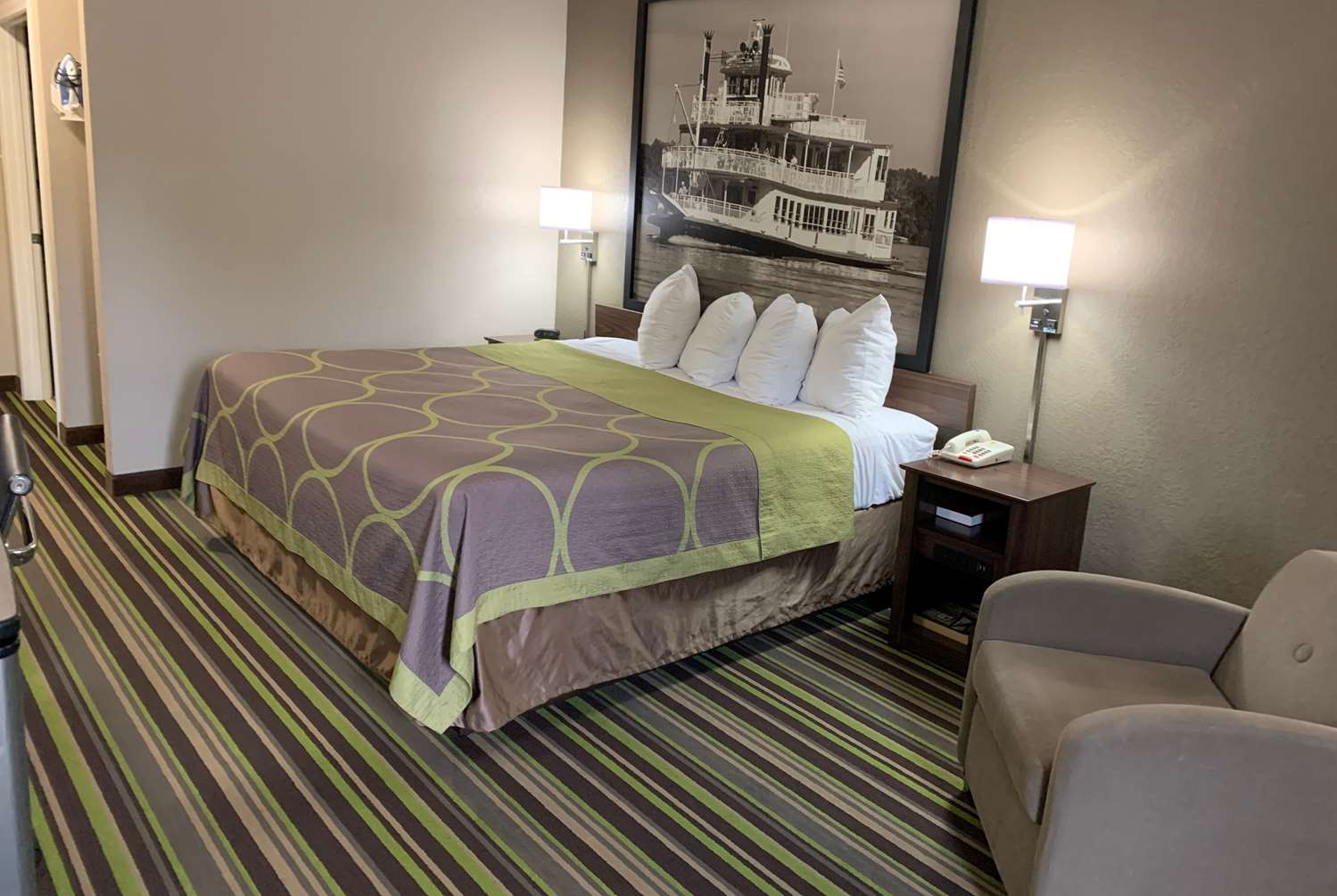 Super 8 Hotel Hernando I55, Exit 280, MS See Discounts