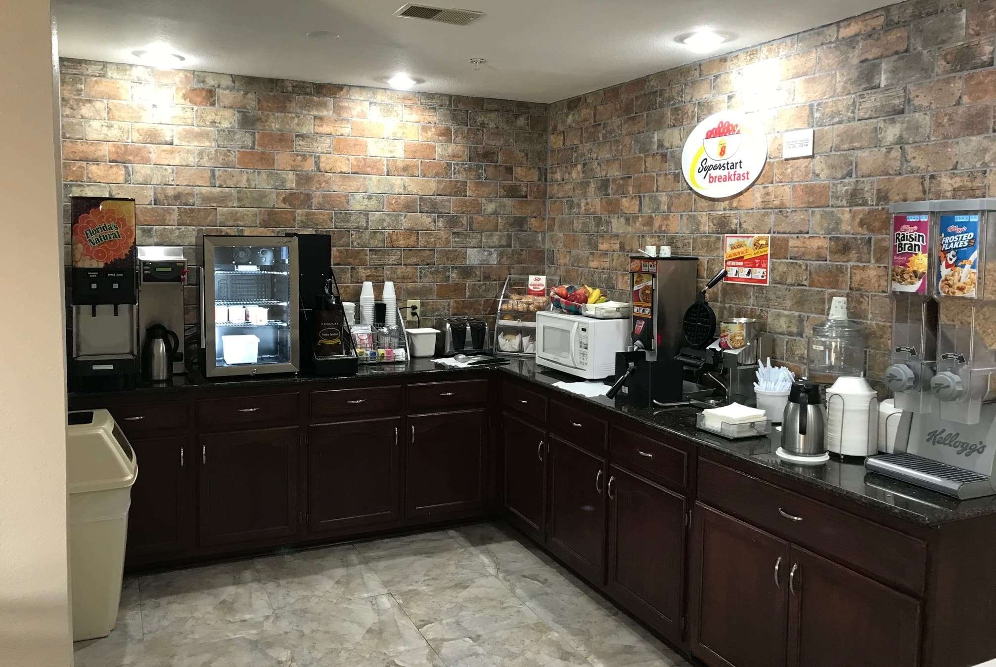 Property amenity | Super 8 by Wyndham Hernando
