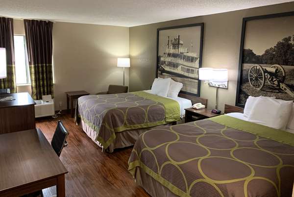  - Super 8 Hotel Hernando - I-55, Exit 280