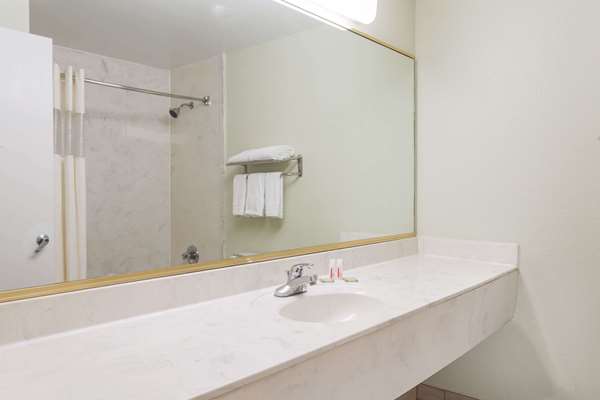  - Super 8 Hotel Midlothian