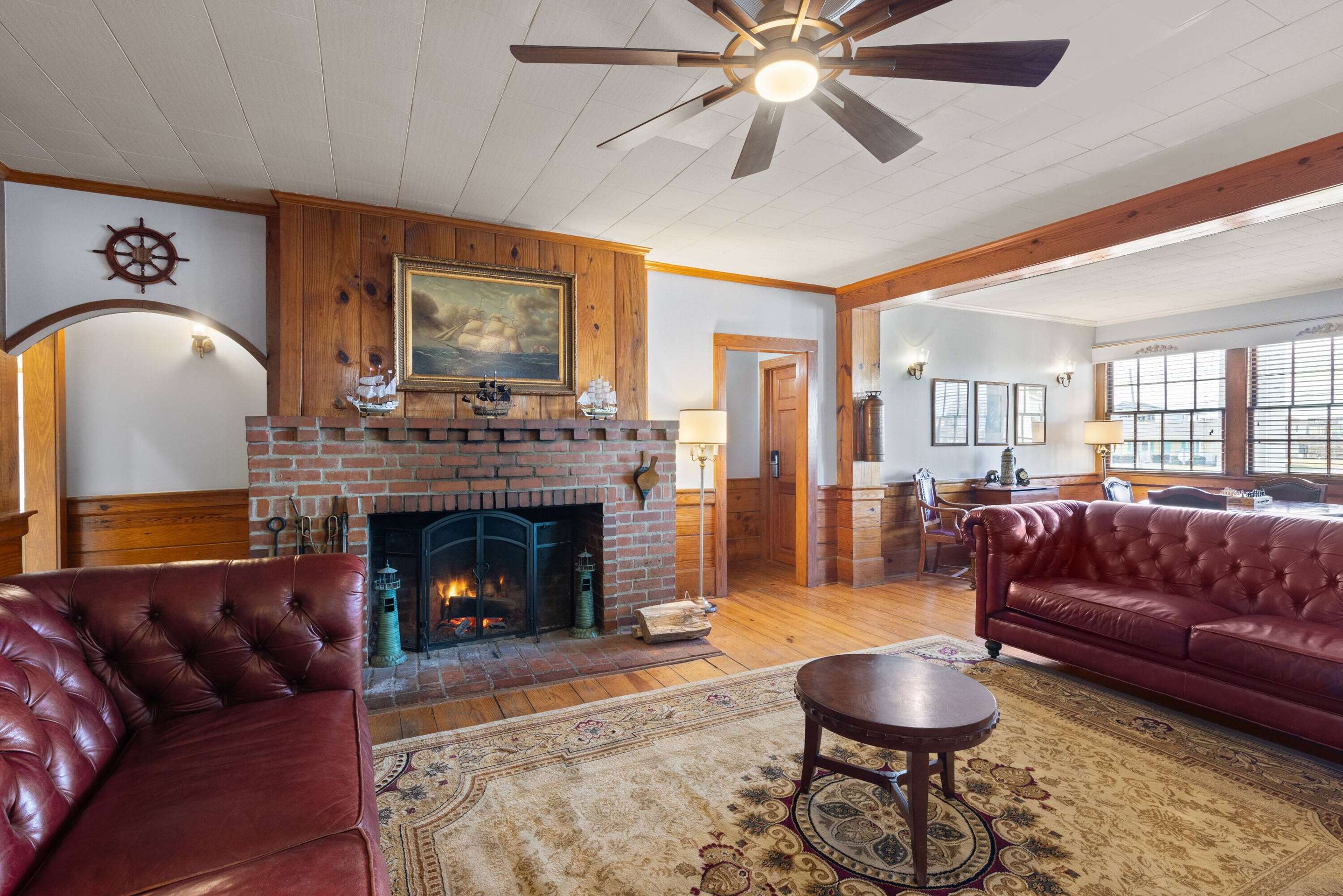 Lobby | Days Inn by Wyndham Kill Devil Hills Oceanfront - Wilbur