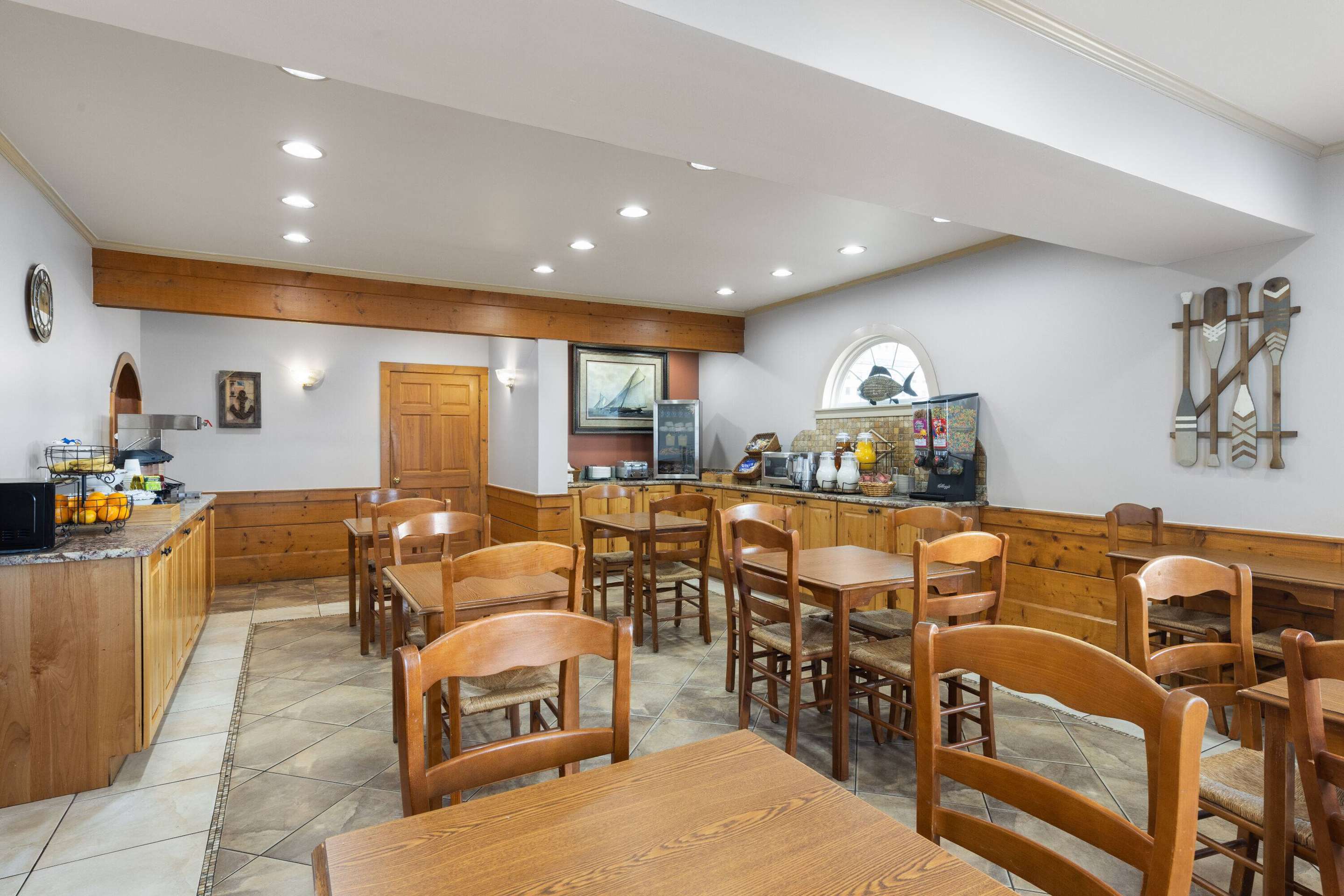 Property amenity | Days Inn by Wyndham Kill Devil Hills Oceanfront - Wilbur