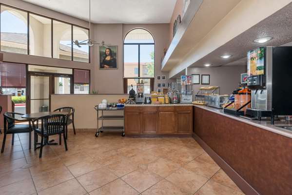  - Days Inn Medical Center Amarillo - I-40, Exit 65