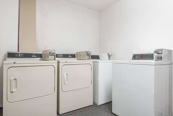 Amenities - Days Inn Medical Center Amarillo - I-40, Exit 65