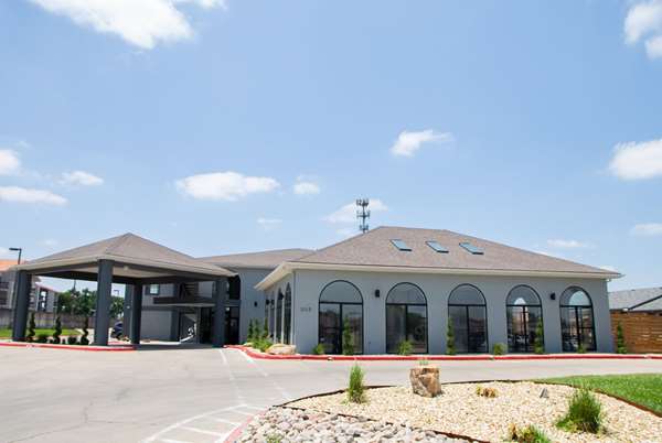 Exterior view - Days Inn Medical Center Amarillo - I-40, Exit 65