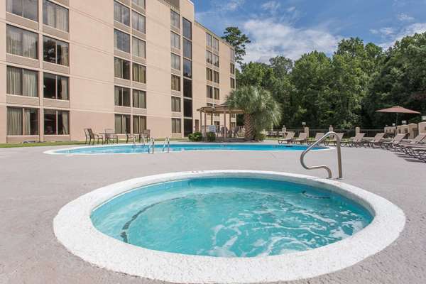 Pool - Days Inn Myrtle Beach