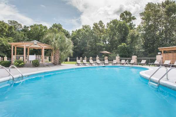 Pool - Days Inn Myrtle Beach