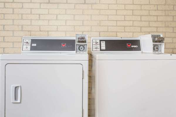 Amenities - Days Inn I-95 North Florence - I-95, Exit 164