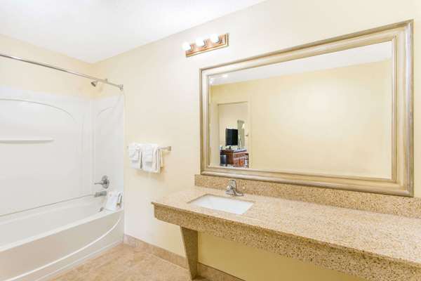  - Days Inn I-95 North Florence - I-95, Exit 164
