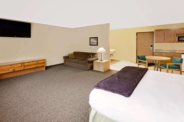 Suite - Days Inn Cadillac