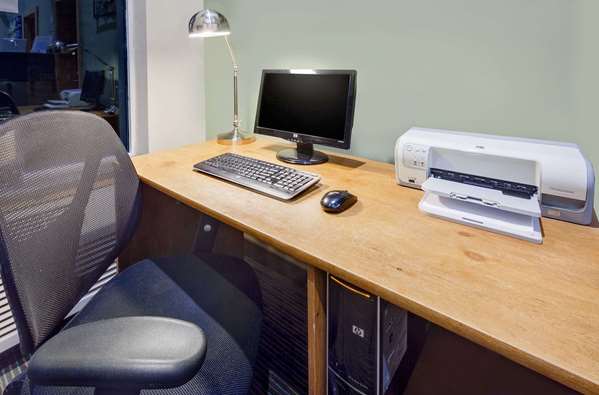 Conference Area - Days Inn Cadillac