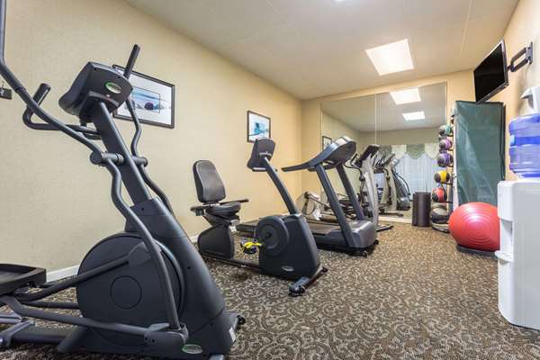 Fitness/ Exercise Room - Days Inn Leesville