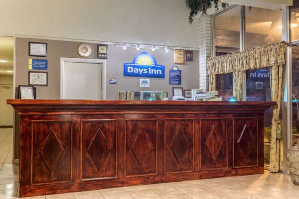  - Days Inn Leesville