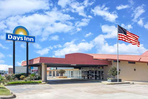 Exterior view - Days Inn Leesville