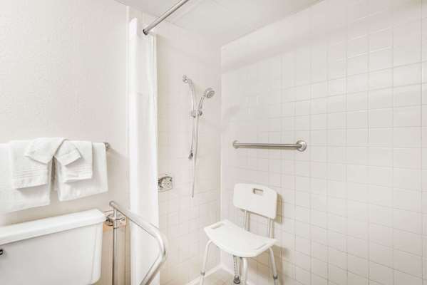  - Days Inn Kirksville