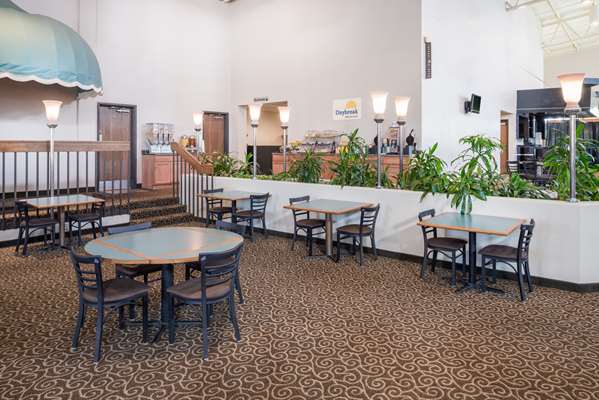  - Days Inn Kirksville