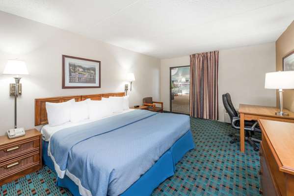  - Days Inn Kirksville