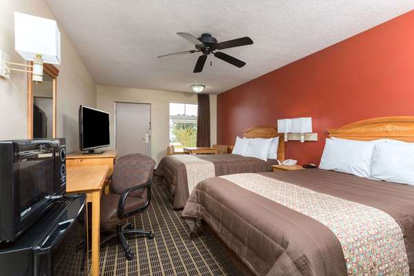  - Days Inn Forest - I-20, Exit 88
