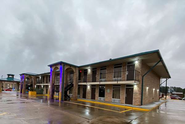 Exterior view - Days Inn Forest - I-20, Exit 88