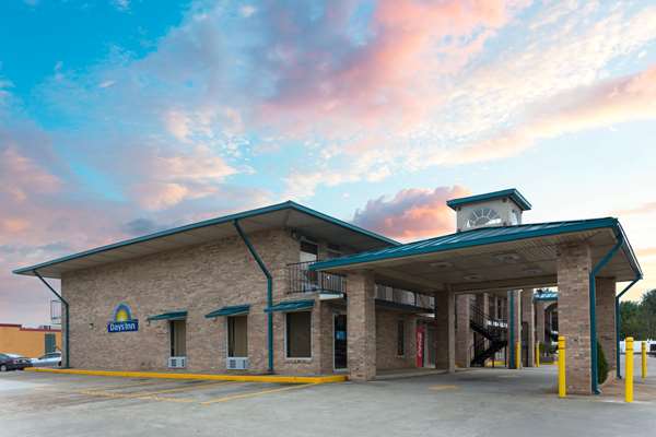 Exterior view - Days Inn Forest - I-20, Exit 88