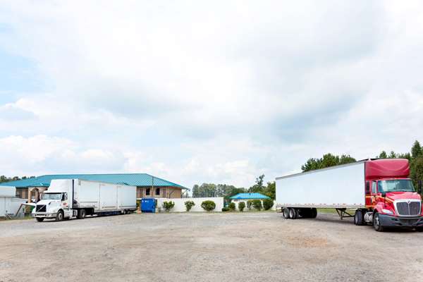 Exterior view - Days Inn Forest - I-20, Exit 88