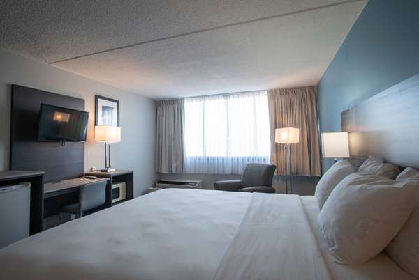  - Days Hotel Conference Center East Brunswick - I-95, Exit 9