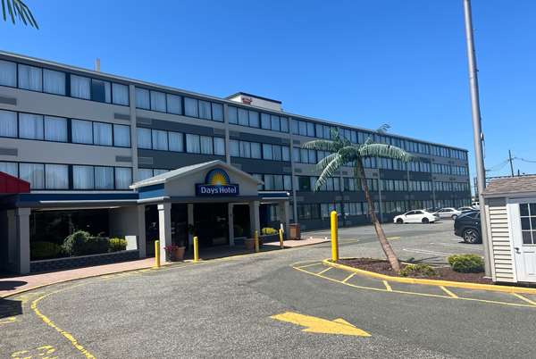 Exterior view - Days Hotel Conference Center East Brunswick - I-95, Exit 9