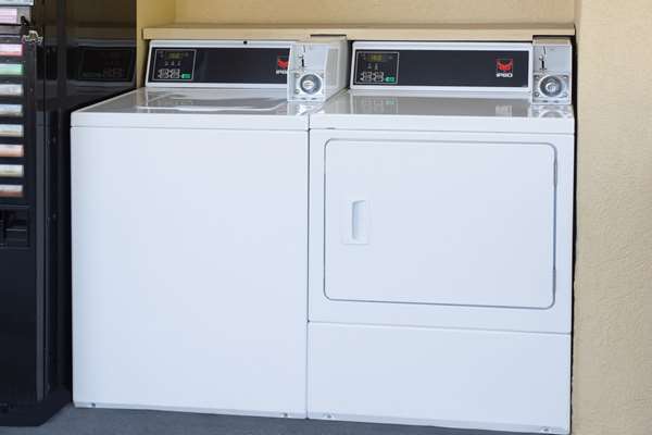 Amenities - Days Inn Ladson - I-26, Exit 203