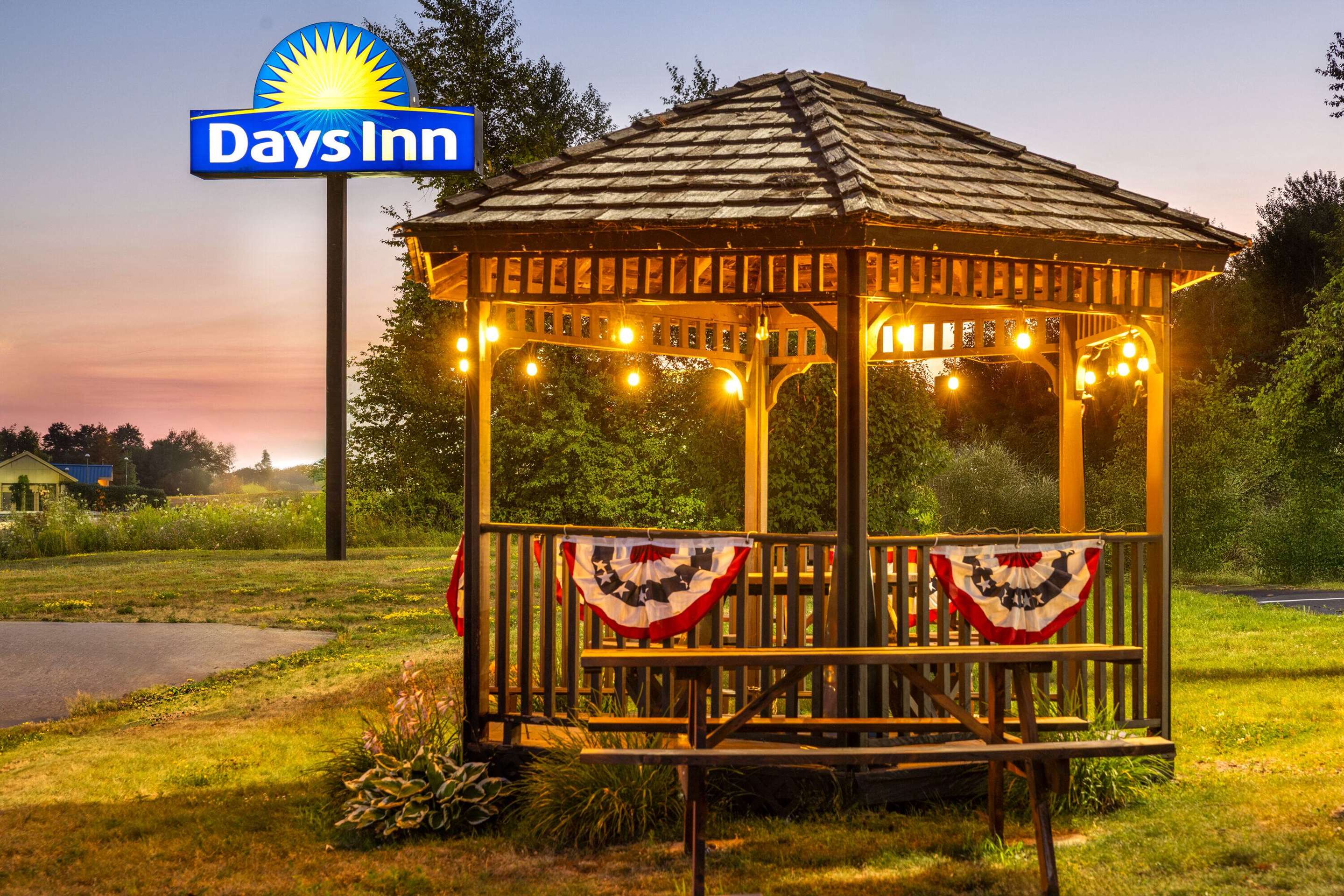 Property amenity | Days Inn by Wyndham Iron Mountain