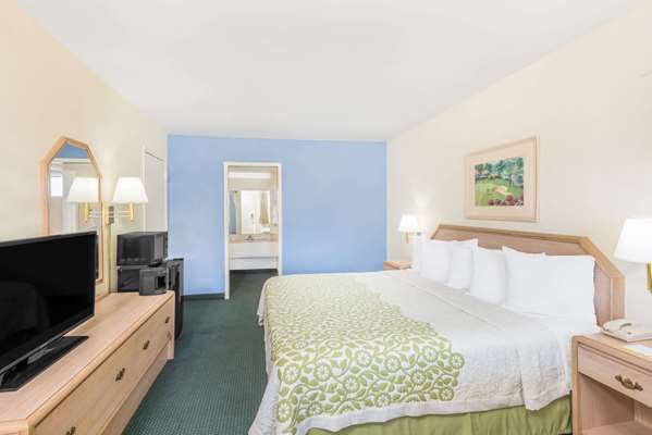  - Days Inn Deming - I-10, Exit 82