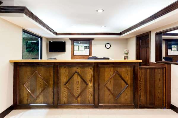  - Days Inn Dahlonega